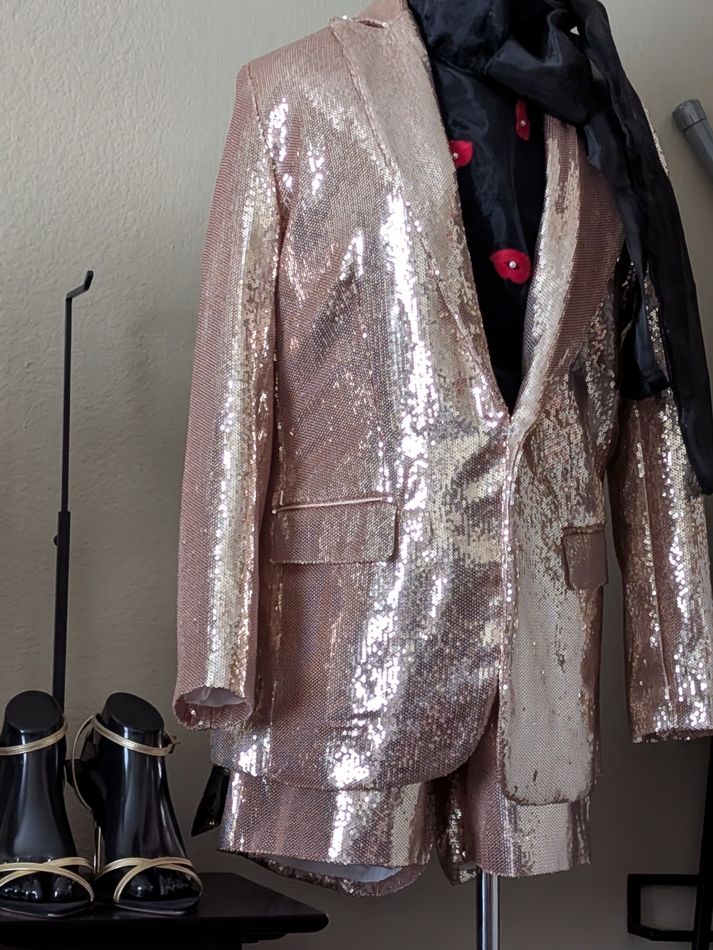 Women's Gold Sequin Blazer W Matching Shorts.